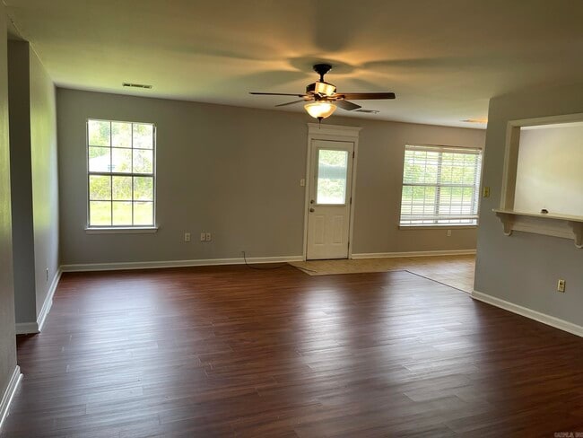 Building Photo - 15324 Oak Glen Dr