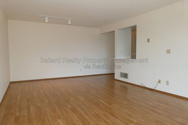 Foto del edificio - 800 N Allen Pl
