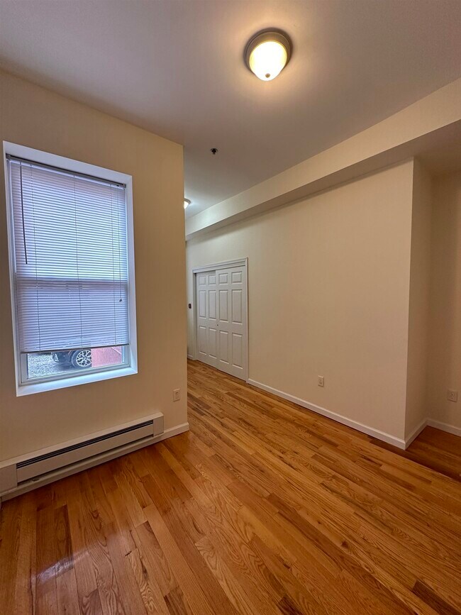 Foto del edificio - 942 Willow Ave