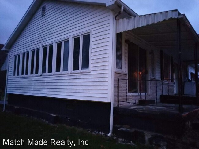 Building Photo - 3 br, 2 bath House - 1215 2nd Ave