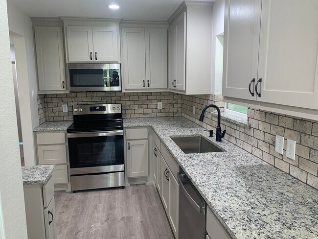 Foto del edificio - 402 N Monroe St