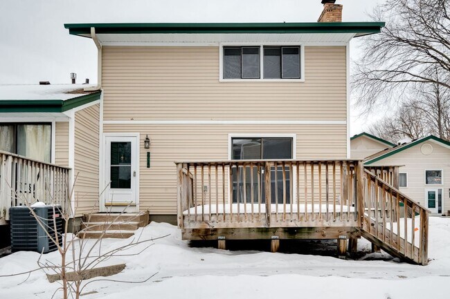 Foto del edificio - Terraceview Townhome