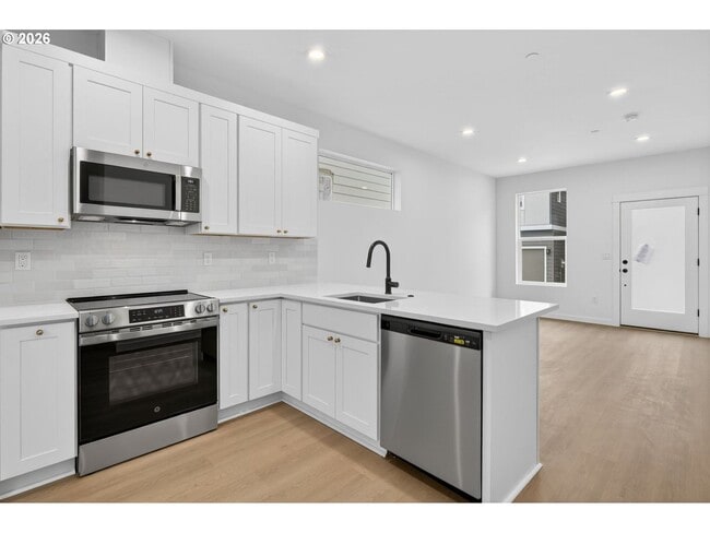 Building Photo - 4063 SW McKinley St
