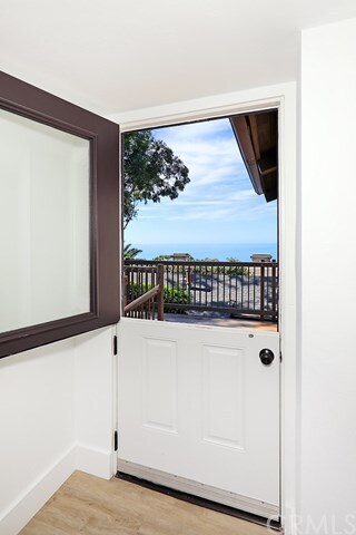 Foto del edificio - 2101 Glenneyre St