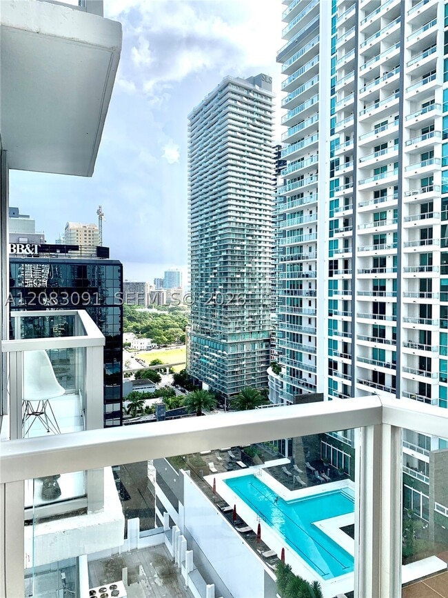 Foto del edificio - 1060 Brickell Ave