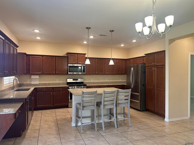 Building Photo - 6558 E 35th Rd