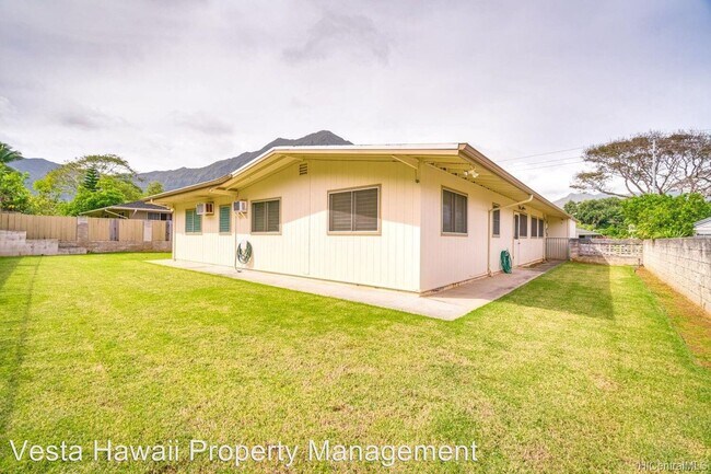 Foto del edificio - 4 br, 2 bath House - 1050 Maunawili Rd.