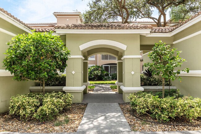 Foto del edificio - 5060 Fairways Cir