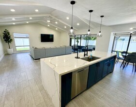 Building Photo - 1523 Gallinule Dr