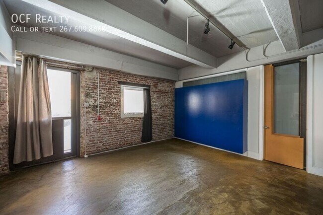 Foto del edificio - 144-50 W Laurel St