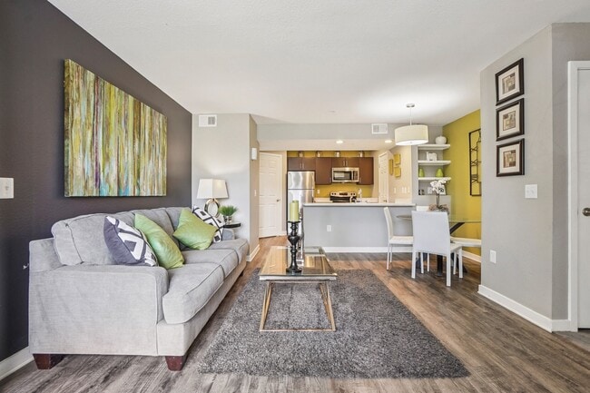 Building Photo - Heritage at Hidden Creek