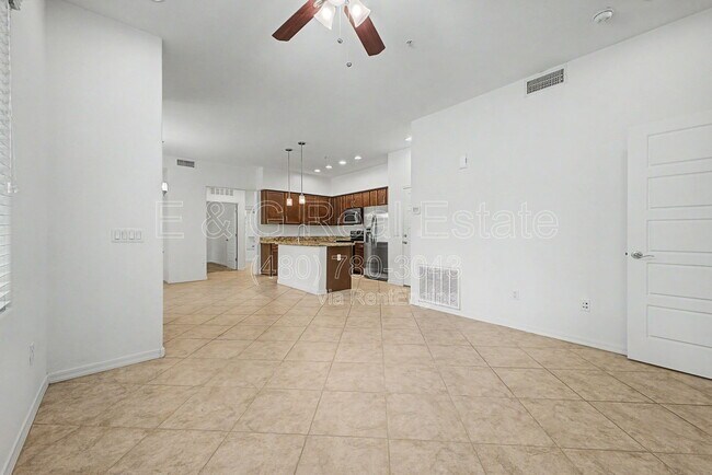 Foto del edificio - 5550 N 16th St