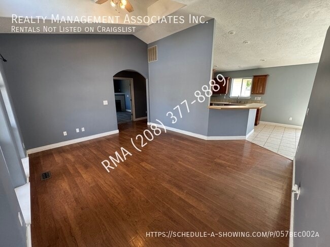 Building Photo - 17614 Silk Ave