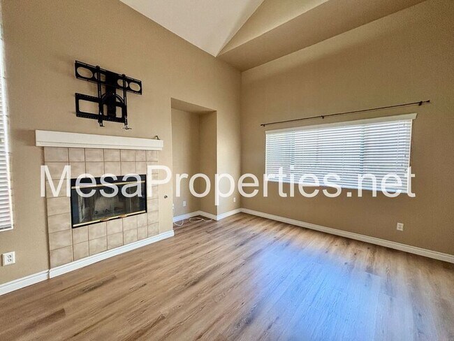 Building Photo - 16260 Windcrest Dr