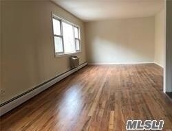 Foto del edificio - 55-10-55-31 31st Ave