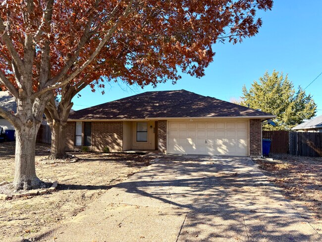 Foto del edificio - 800 Nicole Dr