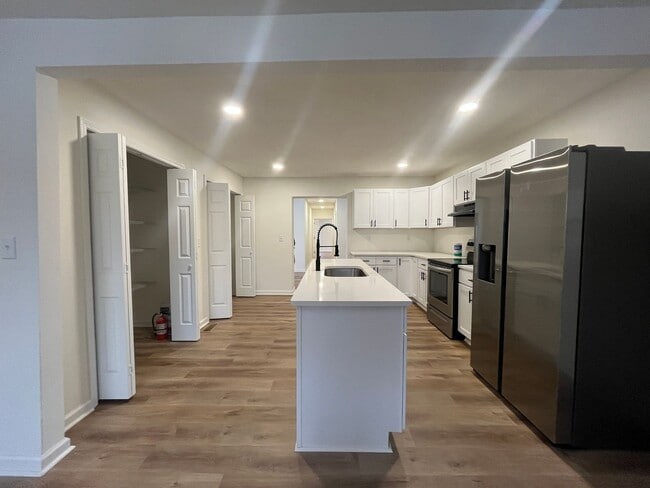 Photo - Newly Remodeled! House