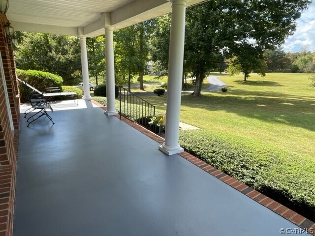 Foto del edificio - 4664 Bell Rd