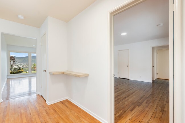 Building Photo - 231 Notteargenta Rd