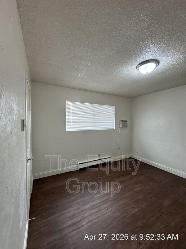 Building Photo - 352 S Blackstone St