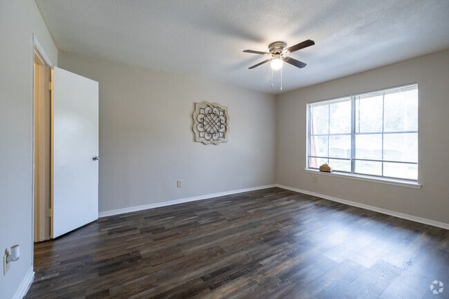 Interior Photo - Dover Place Apartments - All Bills Paid