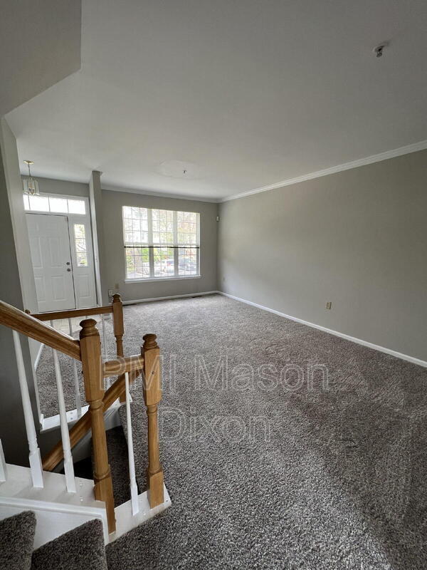 Building Photo - 2345 Montauk Dr