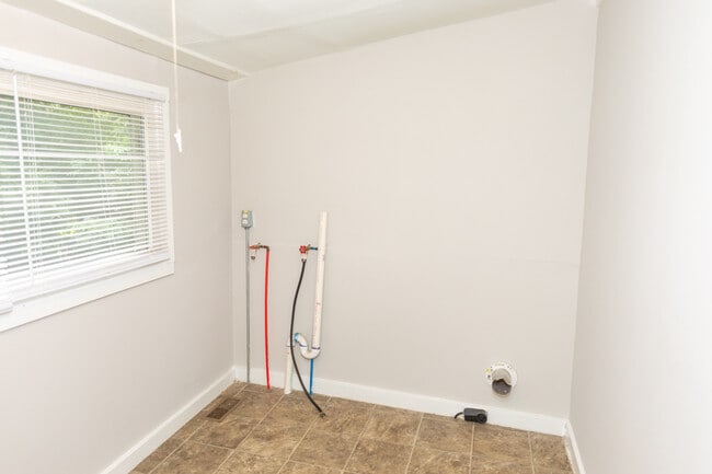 Building Photo - 507 Horton Pl NW