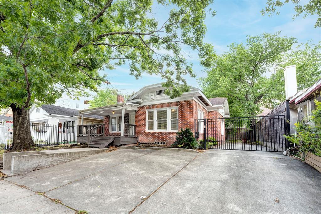 Primary Photo - 1236 W Gray St