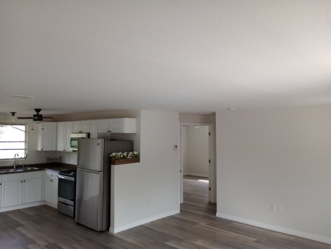 Foto principal - 1608 Yancy St