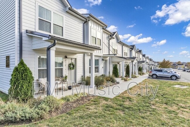 Photo - 622 Hadley Vlg Blvd Townhome