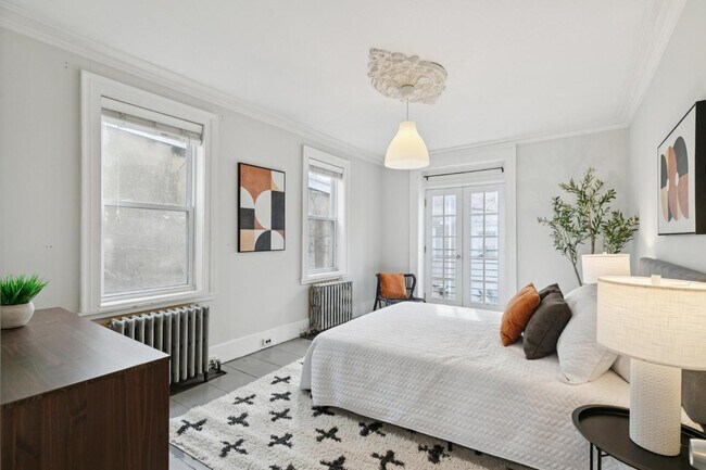 Photo - 1228 Catharine St Townhome