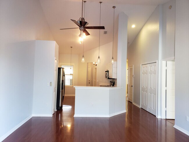 Foto del edificio - Updated 3 bedroom condo, Cranes Roost loca...