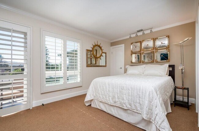 Separate sleeping alcove with ceiling curtain track (not shown) for enclosing area - 814 N Delaware St