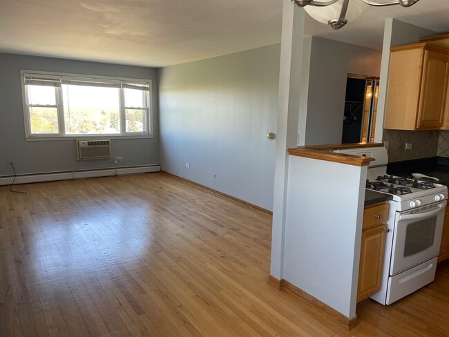 Foto del edificio - 4600 N Cumberland Ave