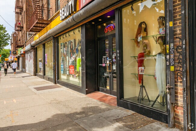 Building Photo - 552-562 Flatbush Ave