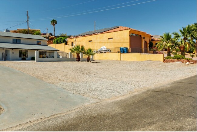 Foto del edificio - *OCCUPIED* Longterm Unfurnished Home