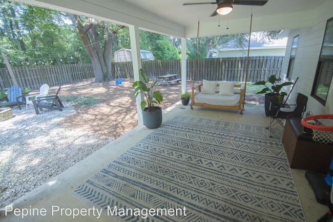 Foto del edificio - 3 br, 2 bath House - 406 NW 233rd Terrace