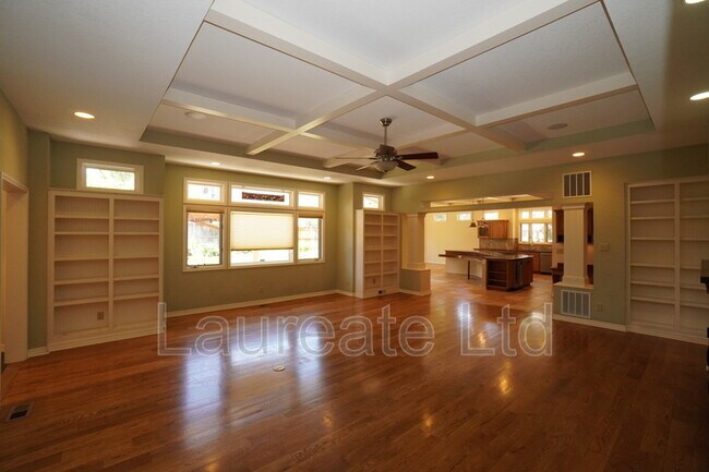 Building Photo - 205 Locust Lane