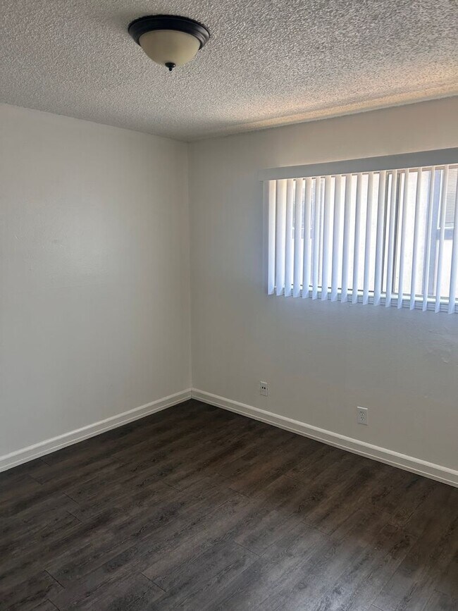Building Photo - 820 Sutter Ave