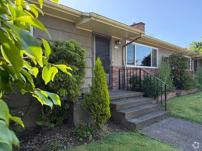 Building Photo - 7634 N Peninsular Ave