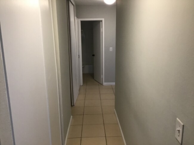 Building Photo - 43 Tamarindo Way