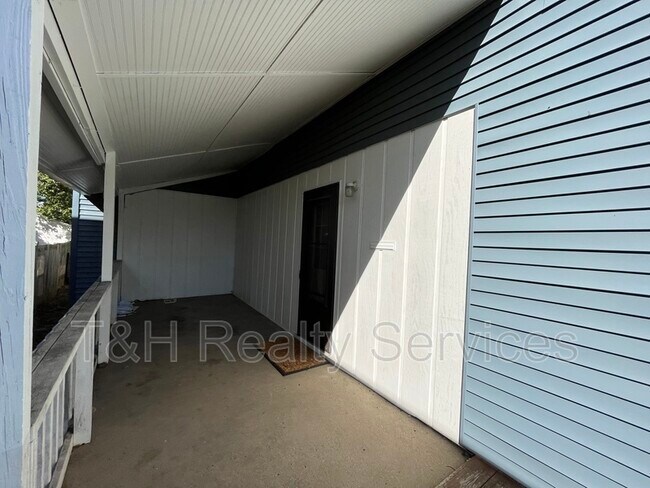 Foto del edificio - 1418 Linden St