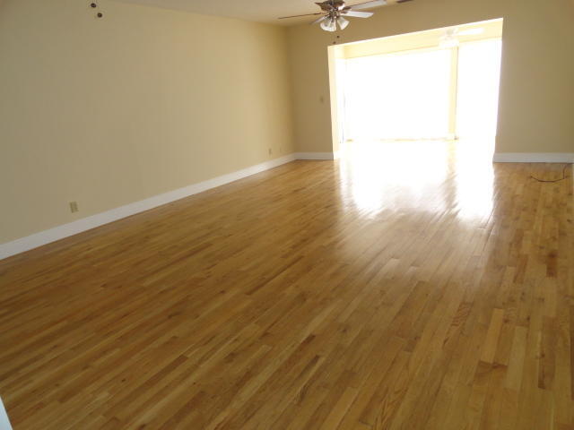 Building Photo - 459 Franconia Cir