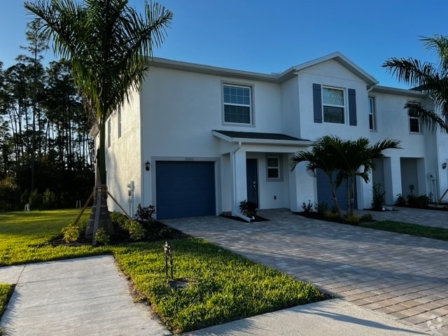 Building Photo - 15253 Wildflower Cir