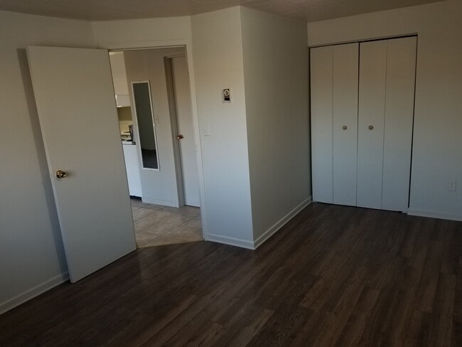 Photo du bâtiment - 660 Wyandotte St W