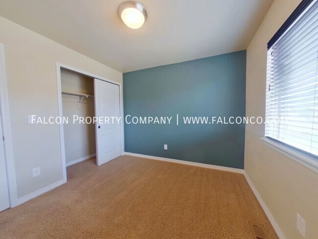 Foto del edificio - Beautiful Townhome In Gold Hill Mesa!  - A...