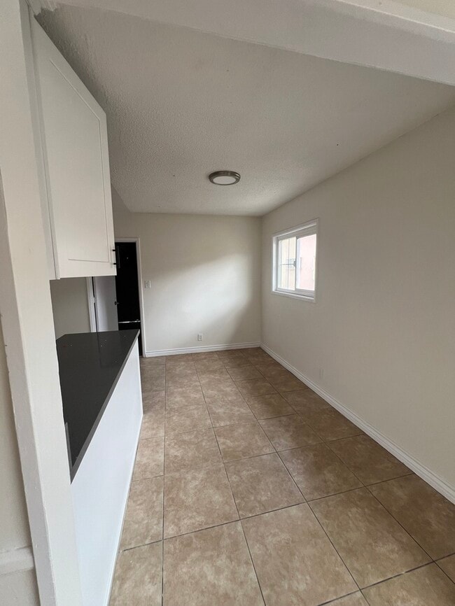 Foto del edificio - Remodeled 2 Bedroom in Long Beach City