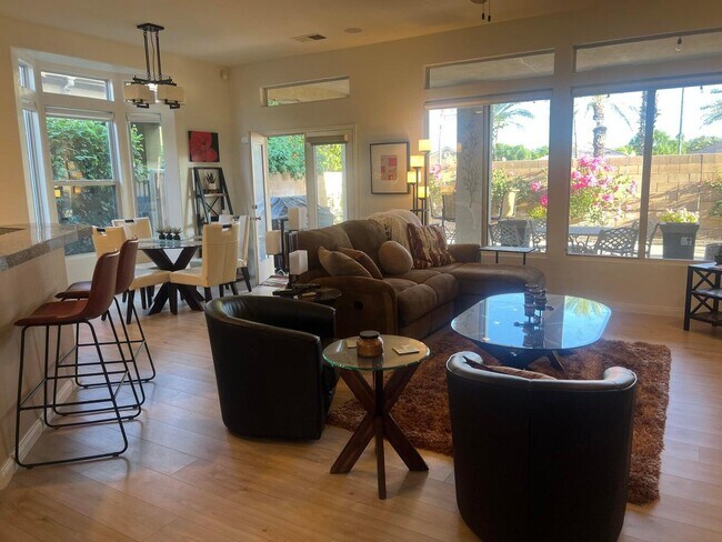 Foto del edificio - 80411 Portobello Dr