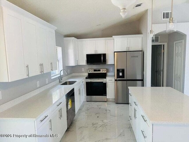 Building Photo - 9341 Northcliffe Blvd