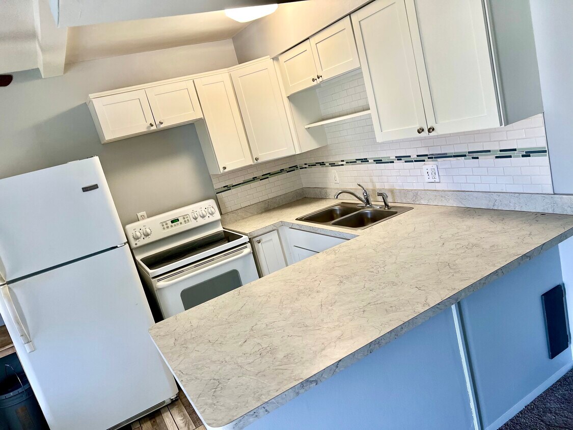 Foto principal - 6266 1st Ave S